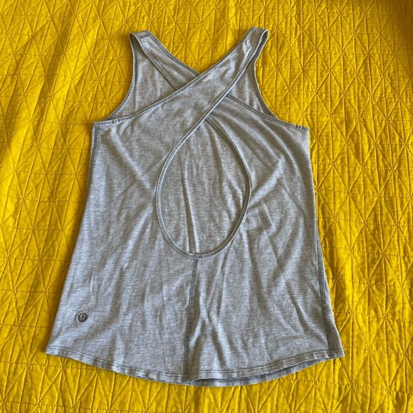 Lululemon cross back keyhole tank - Picture 1 of 4